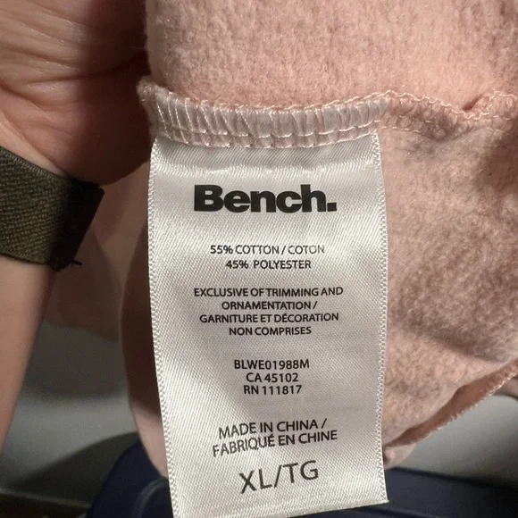 Bench pullover - Picture 2 of 3